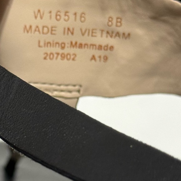 Cole Haan “Ainslee” Black Leather T-Strap Thong Sandals EUC - Picture 8 of 9